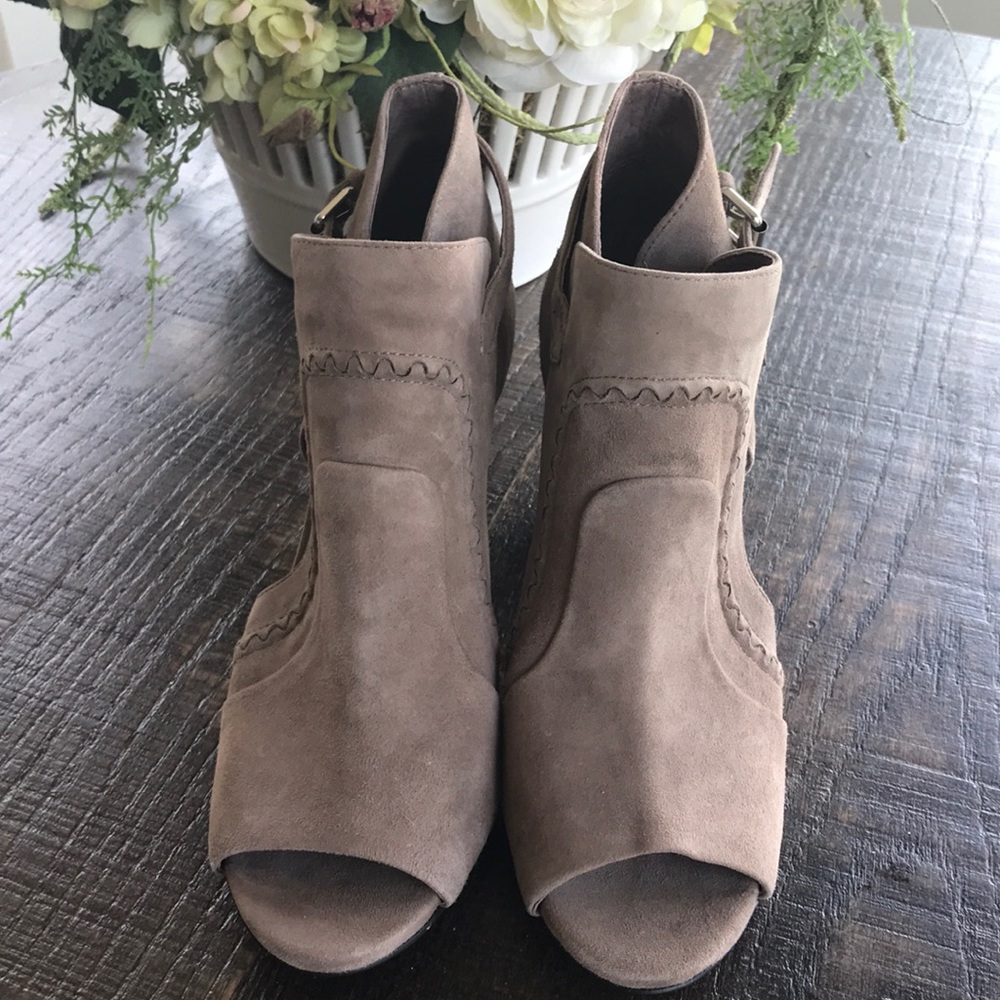 Vince Camuto Conley Bootie